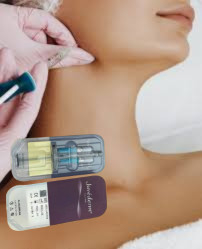 얼굴 립 히알루론산 피부 필러 주입 Juvederm Ultra 3 12개월